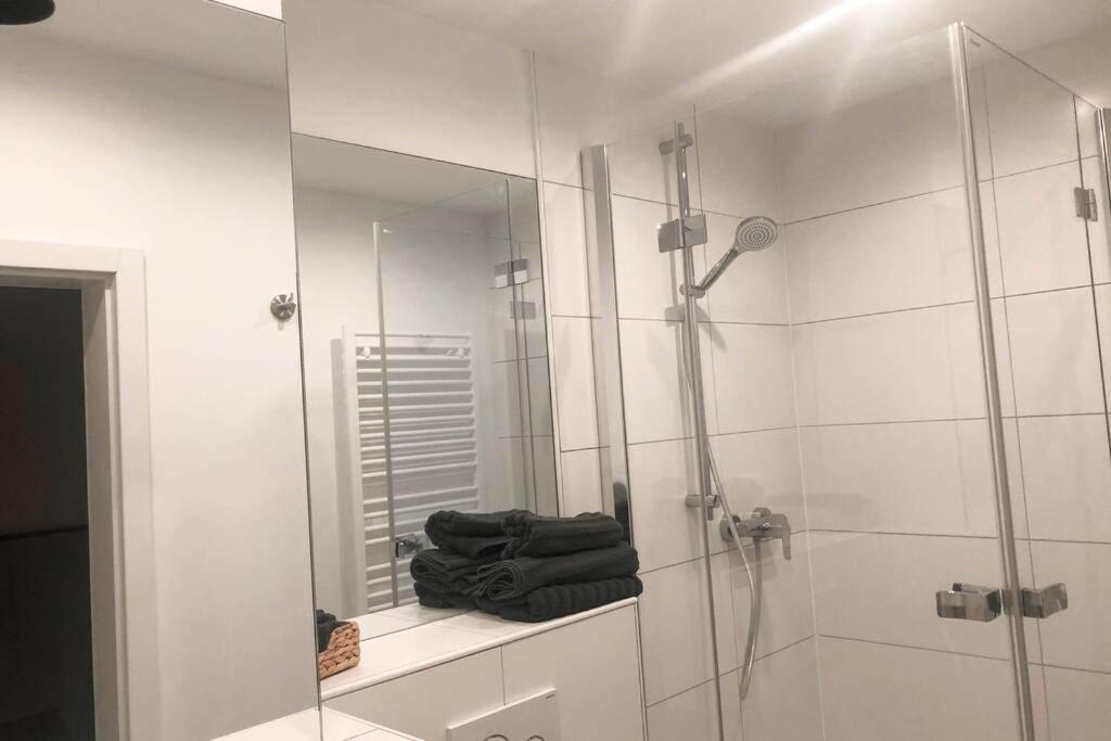 Pool-Loft: Wandern, Erholen & Sauna Siebengebirge Erpel Bagian luar foto